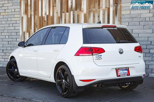2017 Volkswagen Golf S