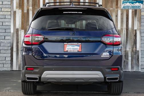 2023 Honda Pilot Touring 8-Passenger