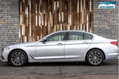 2019 BMW 540 540i