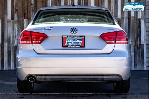 2013 Volkswagen Passat 2.0 TDI SE w/ Sunroof