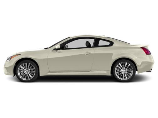 Majestic White 2015 INFINITI Q60 S
