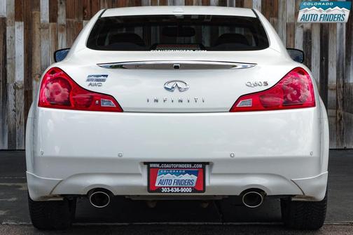 Majestic White 2015 INFINITI Q60 S