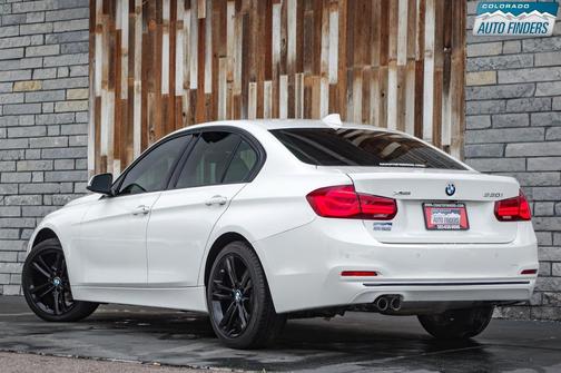 2018 BMW 330 xDrive