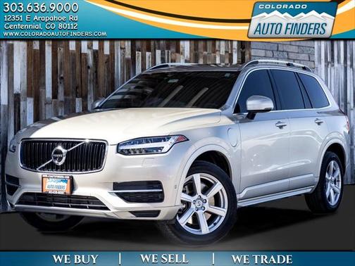 2016 Volvo XC90 Hybrid T8 Momentum