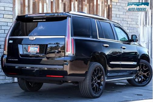 2015 Cadillac Escalade Luxury