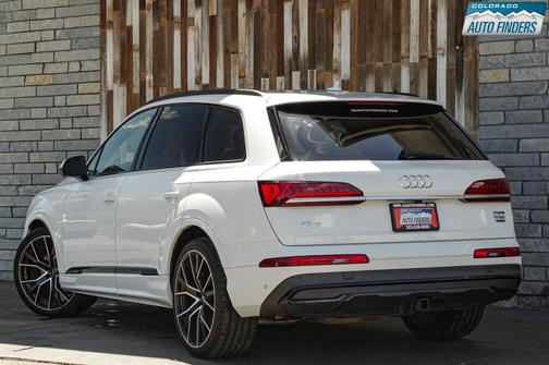 Glacier White Metallic 2020 Audi Q7 55 Prestige