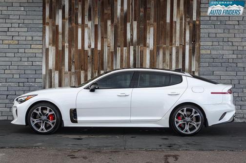 2020 Kia Stinger GT1