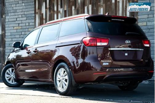 2017 Kia Sedona LX