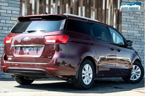2017 Kia Sedona LX