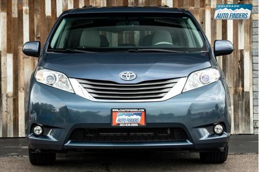 2014 Toyota Sienna XLE