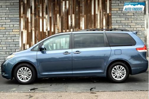 2014 Toyota Sienna XLE