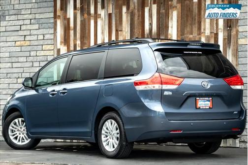 2014 Toyota Sienna XLE