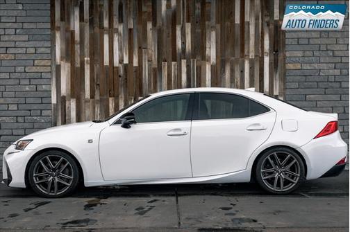 2018 Lexus IS 300 Base