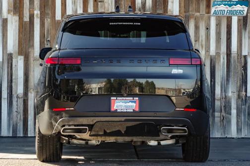 2025 Land Rover Range Rover Sport SE