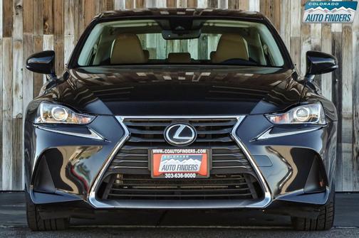 2018 Lexus IS 300 Base