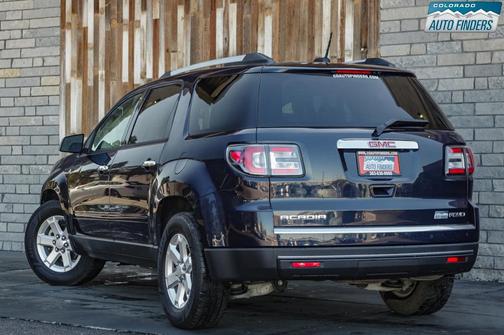 2016 GMC Acadia SLE-2