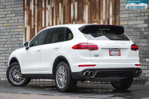 2018 Porsche Cayenne S