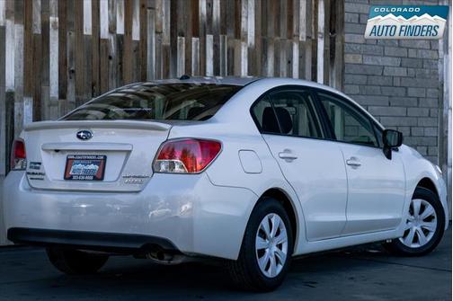 2016 Subaru Impreza 2.0i
