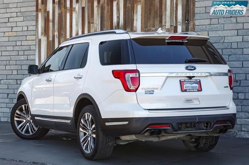 White Platinum Metallic Tri-Coat 2018 Ford Explorer Platinum