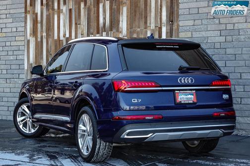 2021 Audi Q7 45 Premium Plus