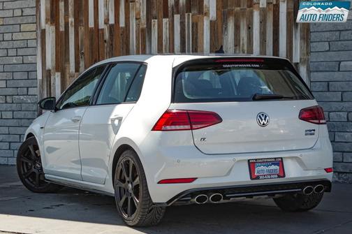 Oryx White Pearl 2019 Volkswagen Golf R 2.0T DSG