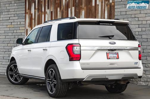 White Platinum Metallic Tri-Coat 2019 Ford Expedition Limited