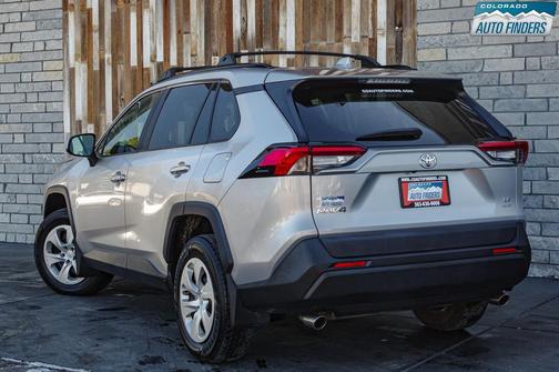 2019 Toyota RAV4 LE
