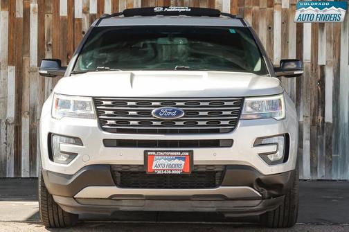 Ingot Silver Metallic 2016 Ford Explorer XLT