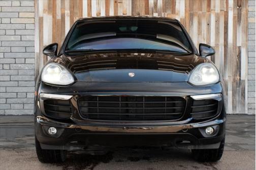 2017 Porsche Cayenne Base