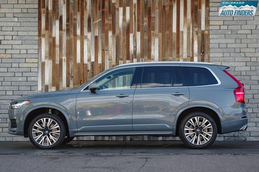 2020 Volvo XC90 T5 Momentum