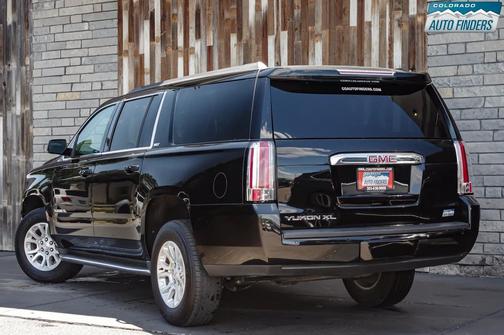 Onyx Black 2019 GMC Yukon XL SLT