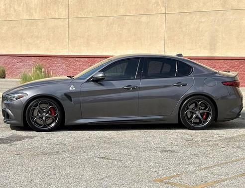 2018 Alfa Romeo Giulia Quadrifoglio