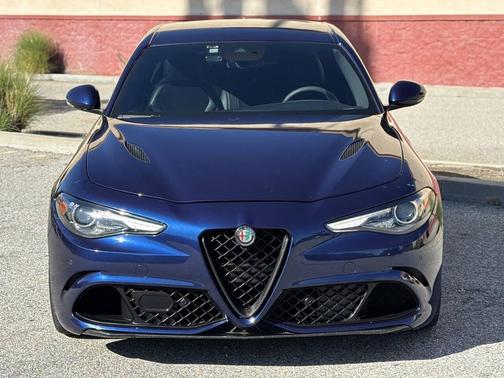 2018 Alfa Romeo Giulia Quadrifoglio