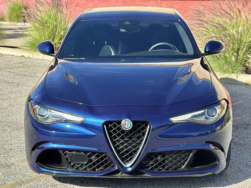 2017 Alfa Romeo Giulia Quadrifoglio