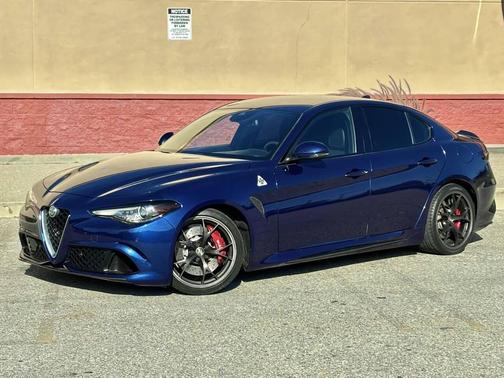 2017 Alfa Romeo Giulia Quadrifoglio