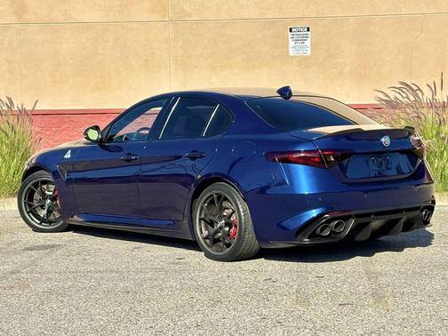 2017 Alfa Romeo Giulia Quadrifoglio