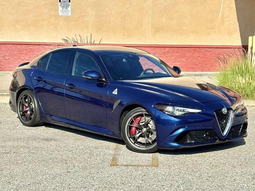 2017 Alfa Romeo Giulia Quadrifoglio