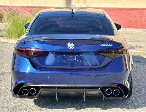 2017 Alfa Romeo Giulia Quadrifoglio
