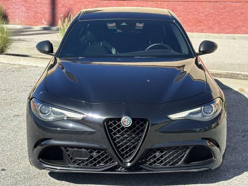 2020 Alfa Romeo Giulia Quadrifoglio