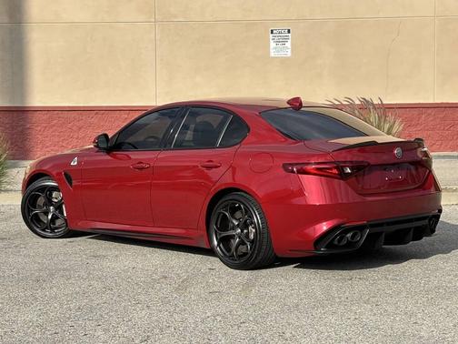 2019 Alfa Romeo Giulia Quadrifoglio