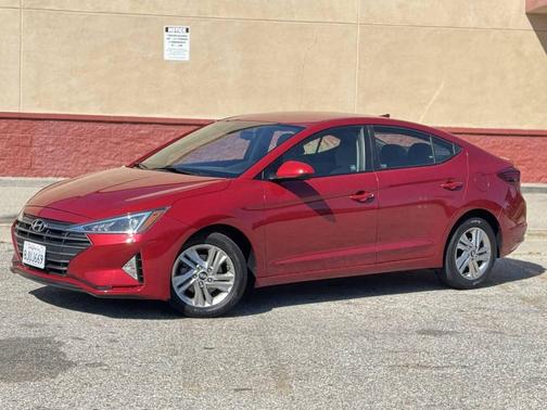 2019 Hyundai ELANTRA SEL