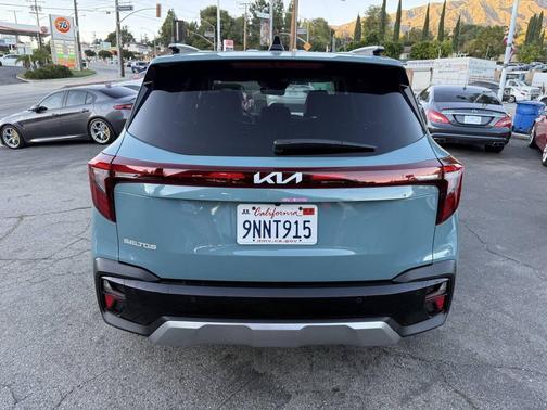 2025 Kia Seltos EX