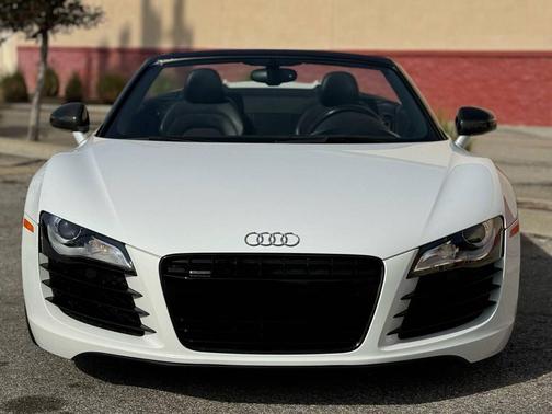 2011 Audi R8 4.2 quattro Spyder