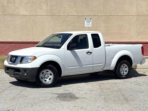 2016 Nissan Frontier S