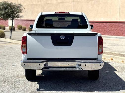 2016 Nissan Frontier S