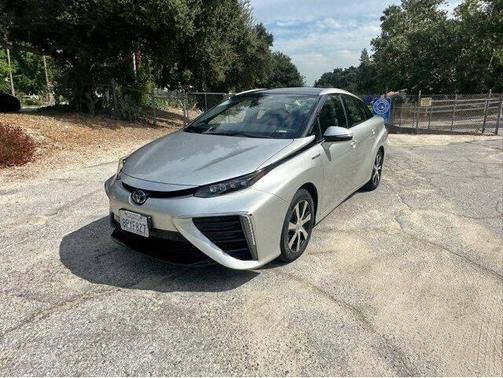 2017 Toyota Mirai Base