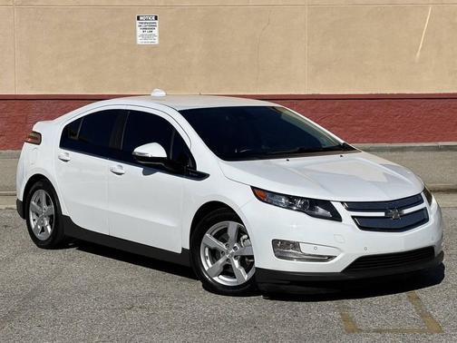 2013 Chevrolet Volt Base
