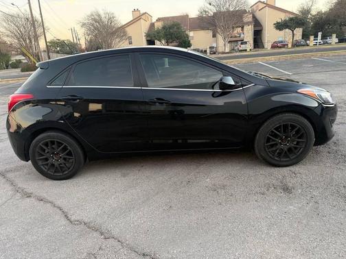 2016 Hyundai Elantra GT Base