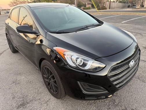 2016 Hyundai Elantra GT Base