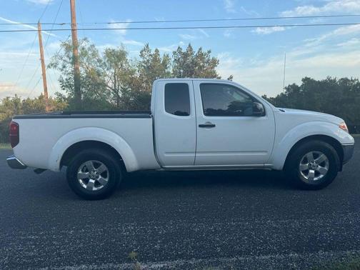2011 Nissan Frontier SV